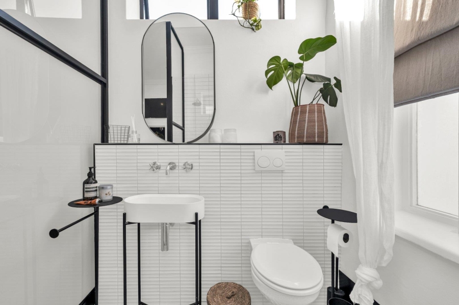 4 Bedroom Property for Sale in Oranjezicht Western Cape